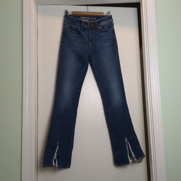 American Eagle 'Stretch Kick Boot' Distressed Split Front Hem Very Cute!  Sz 6 - Picture 1 of 8
